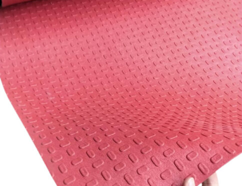Tapete emborrachado feijão c/80cm vermelho (3mm)